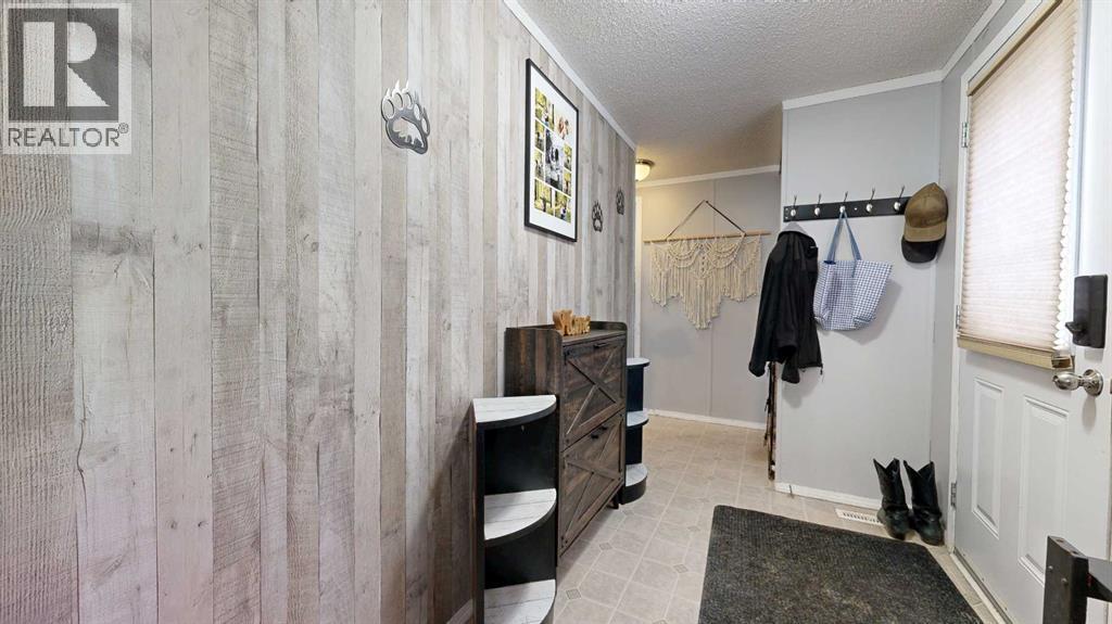 8708 89 Street Property Photo 2