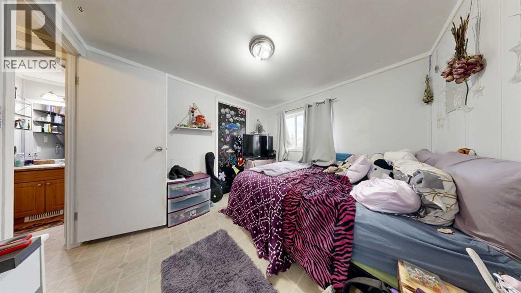 8708 89 Street Property Photo 11