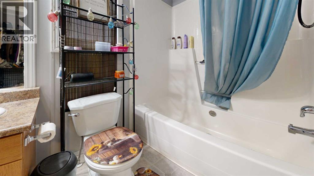 8708 89 Street Property Photo 14