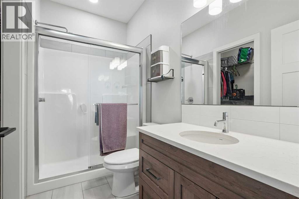 1369 Pacific Circle W Property Photo 14