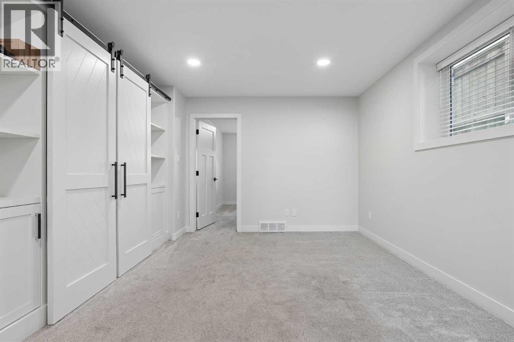 1369 Pacific Circle W Property Photo 30