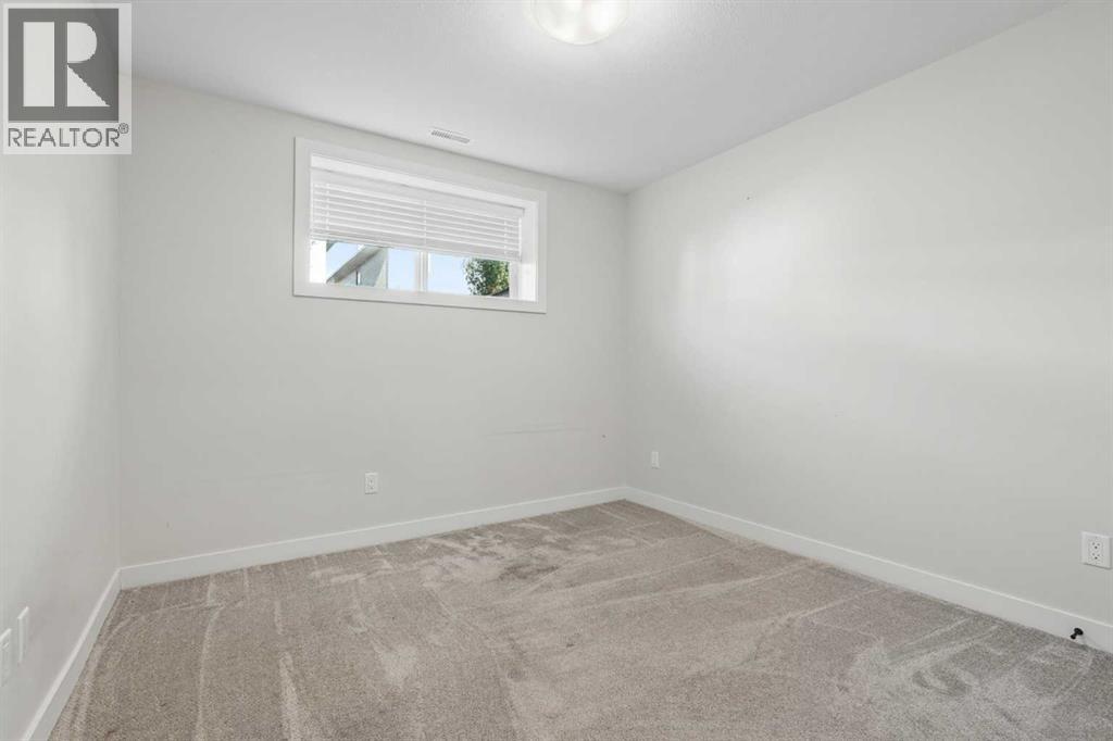 1369 Pacific Circle W Property Photo 31