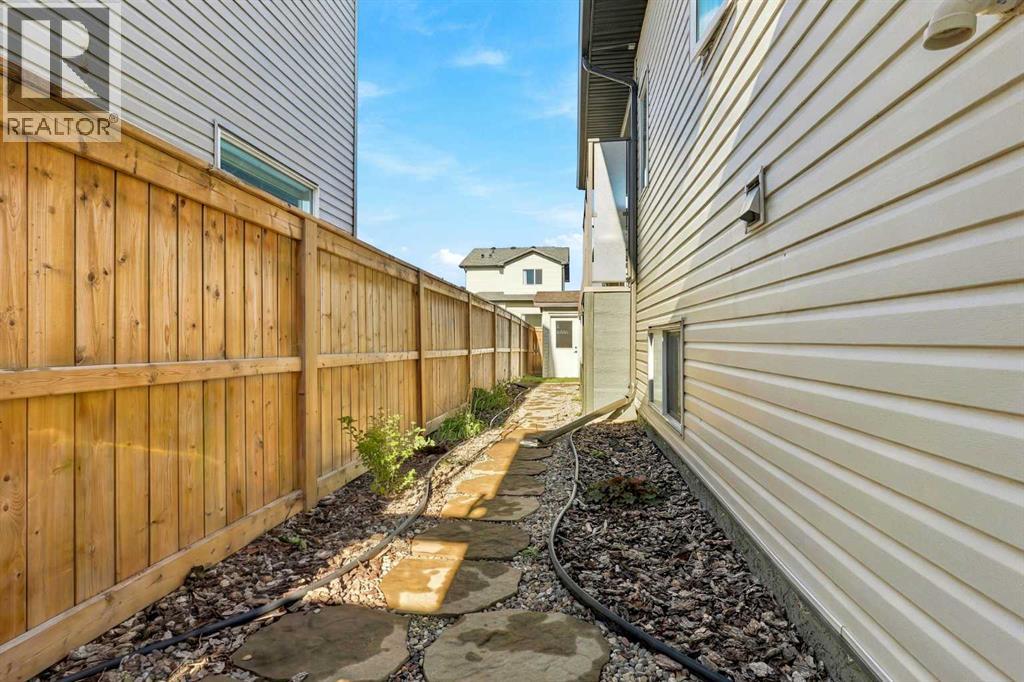 1369 Pacific Circle W Property Photo 37