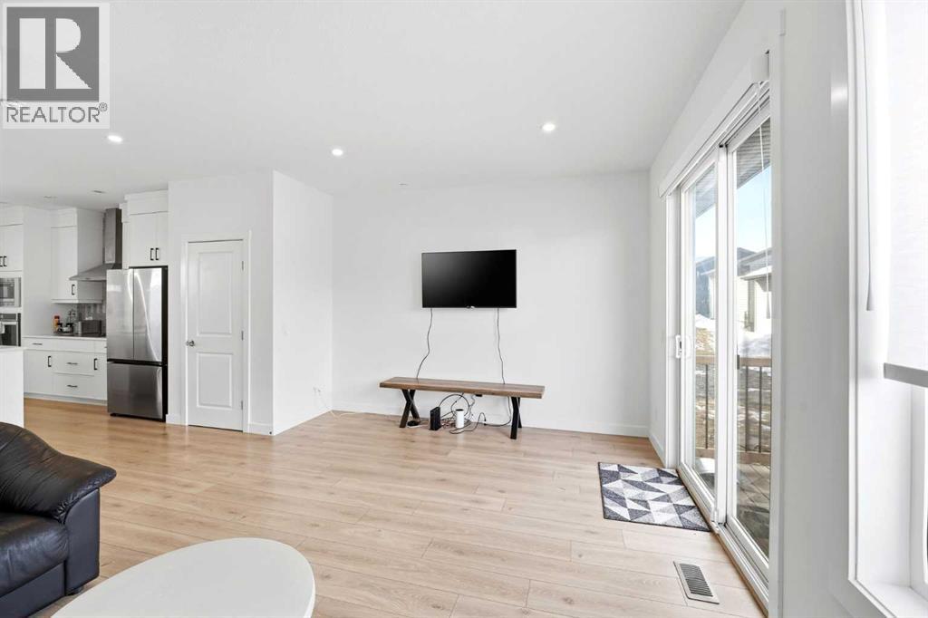 29 Herron Mews Ne Property Photo 7