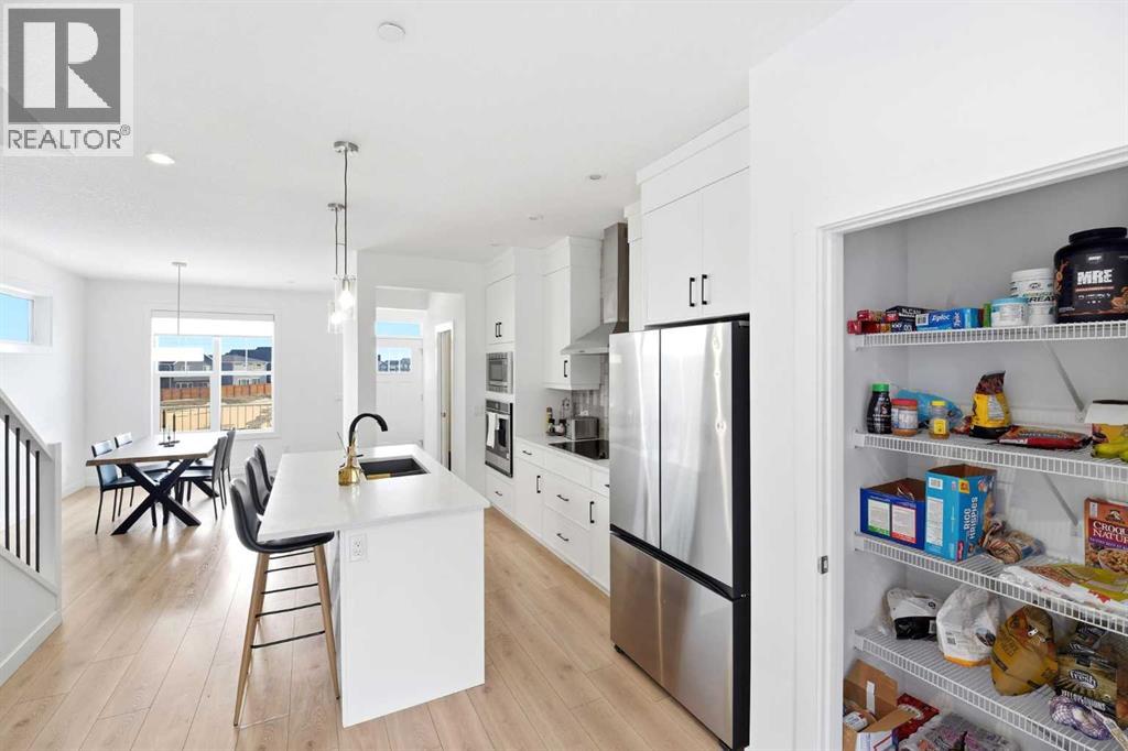 29 Herron Mews Ne Property Photo 8