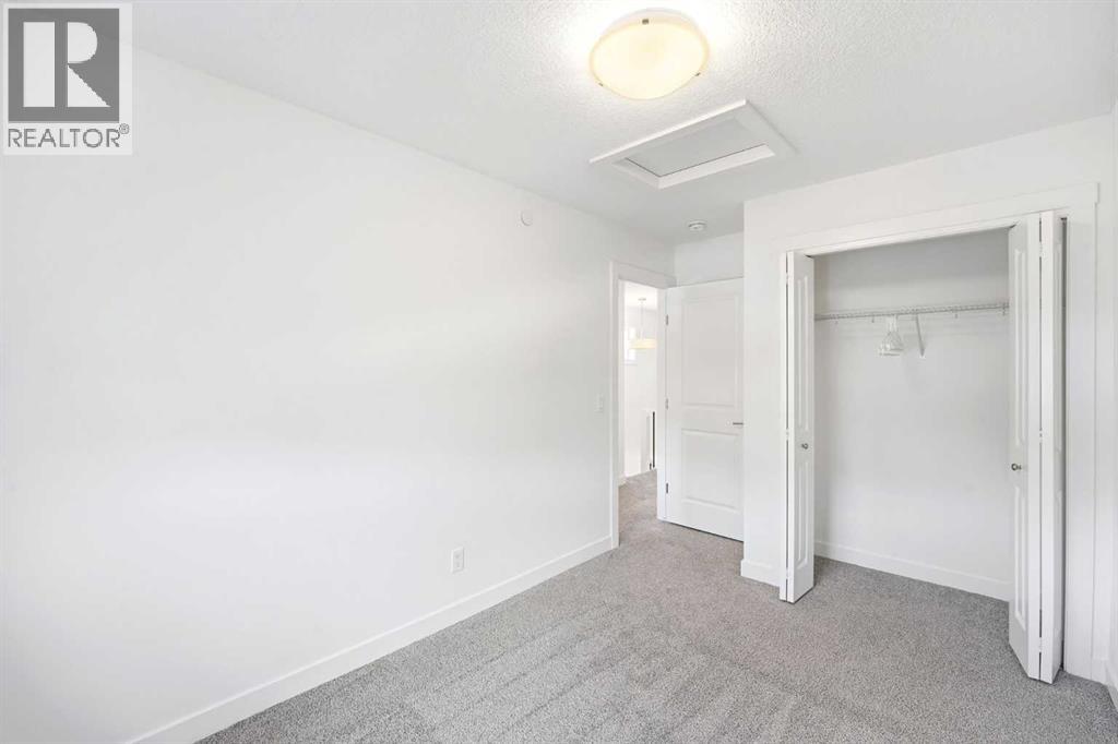29 Herron Mews Ne Property Photo 16