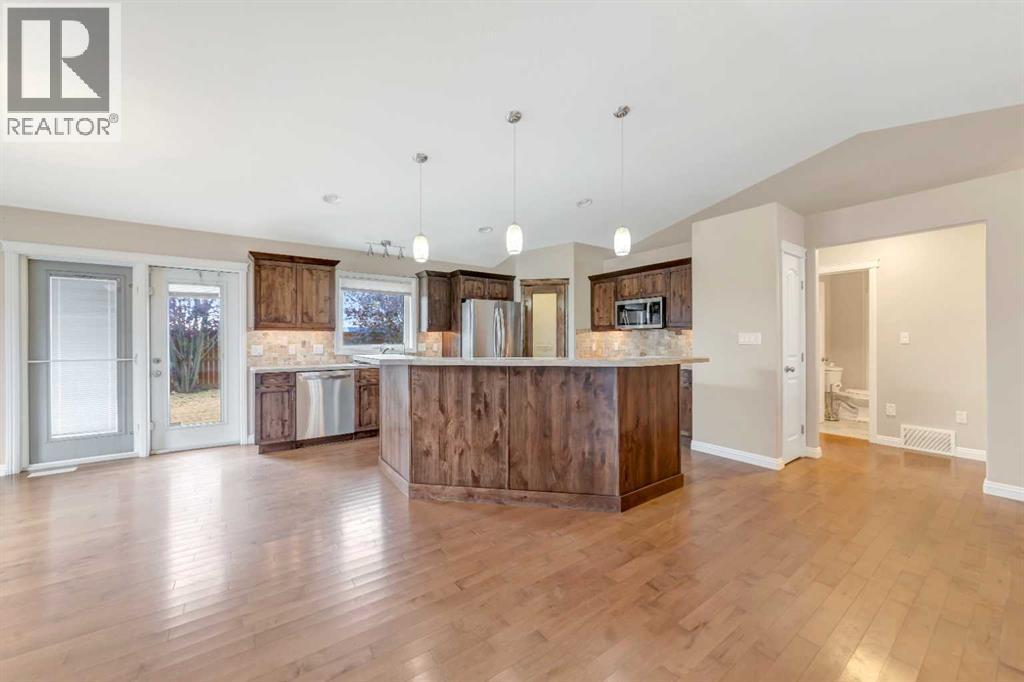 4210 74 Avenue Property Photo 11