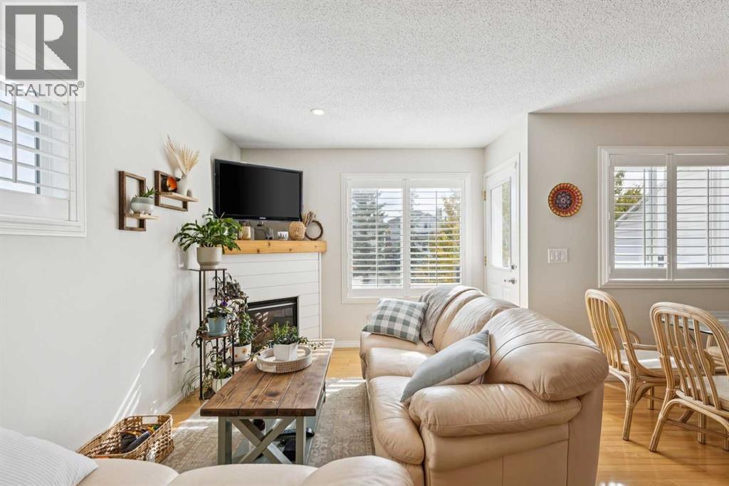 35 Royal Oak Gardens Nw Property Photo 19