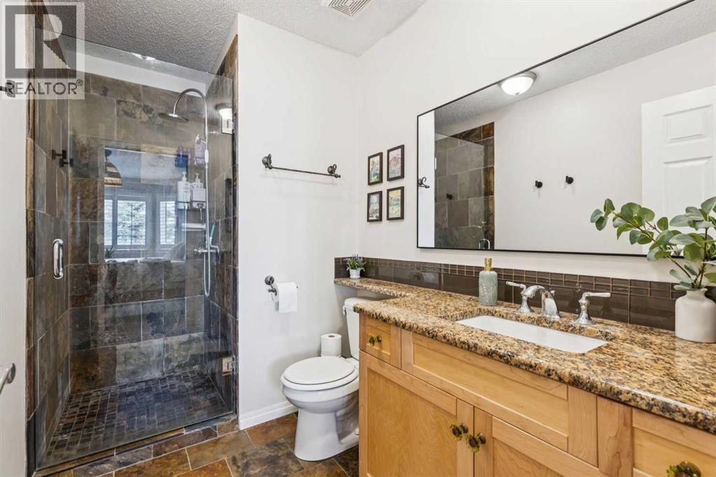 35 Royal Oak Gardens Nw Property Photo 23