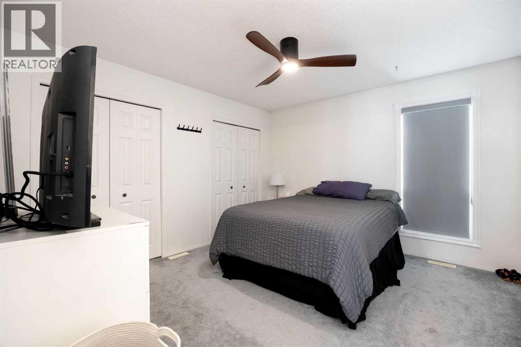 222 Berens Place Property Photo 13