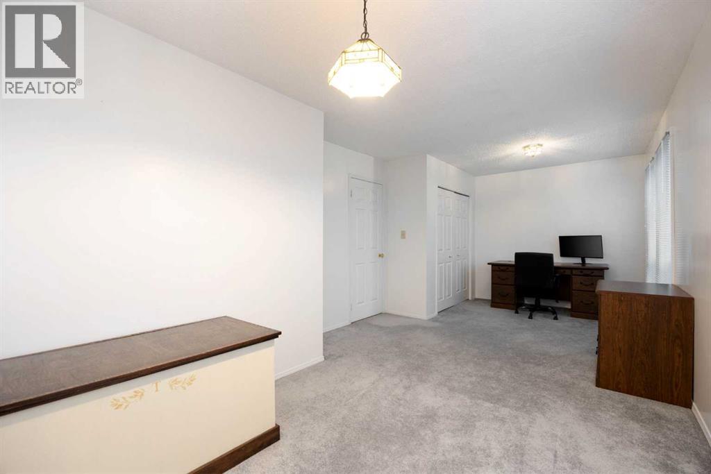 222 Berens Place Property Photo 18