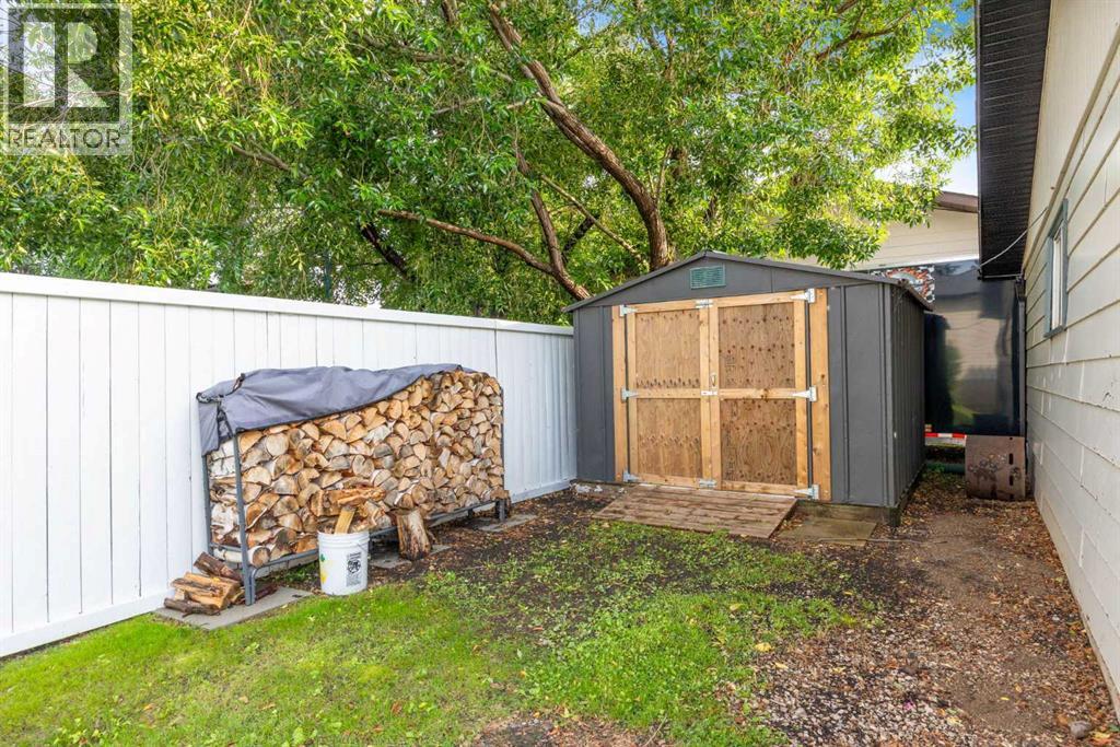 222 Berens Place Property Photo 30
