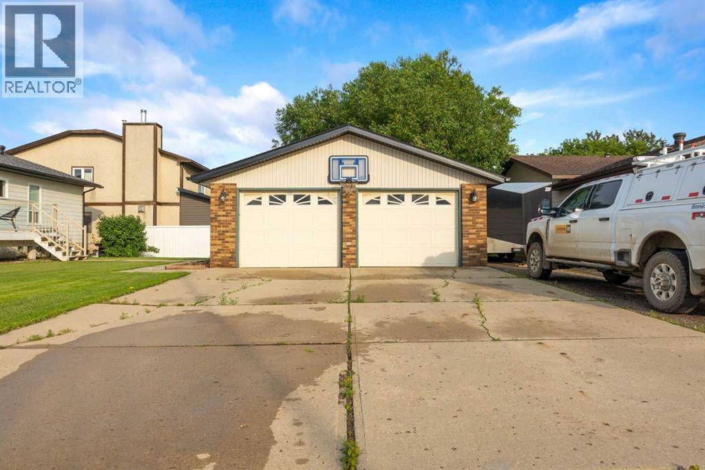222 Berens Place Property Photo 33