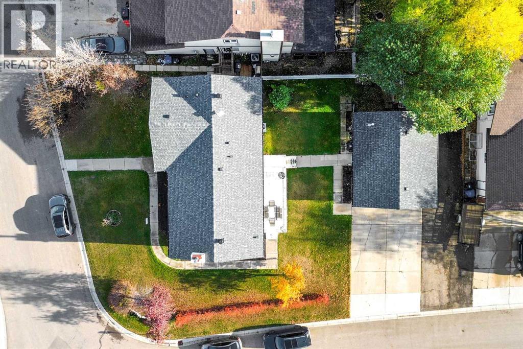 222 Berens Place Property Photo 38