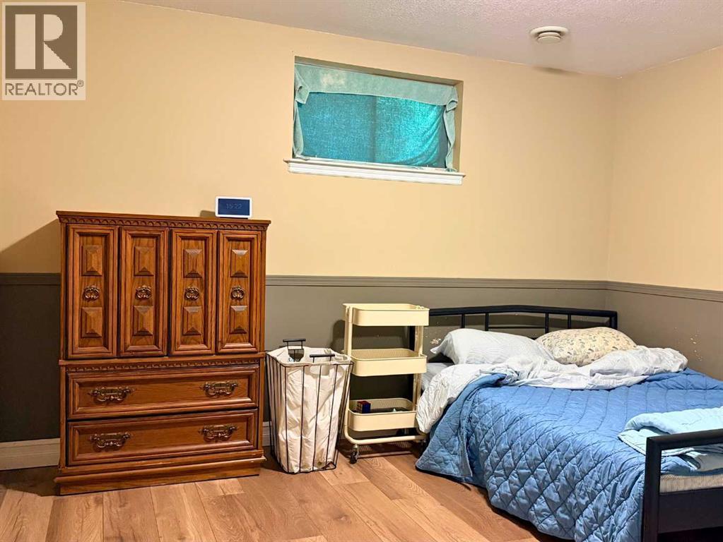 10249 111 Avenue Property Photo 17