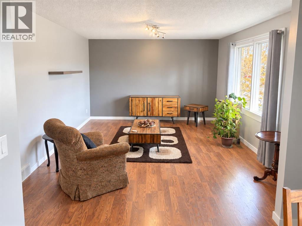 202 Berry Property Photo 3