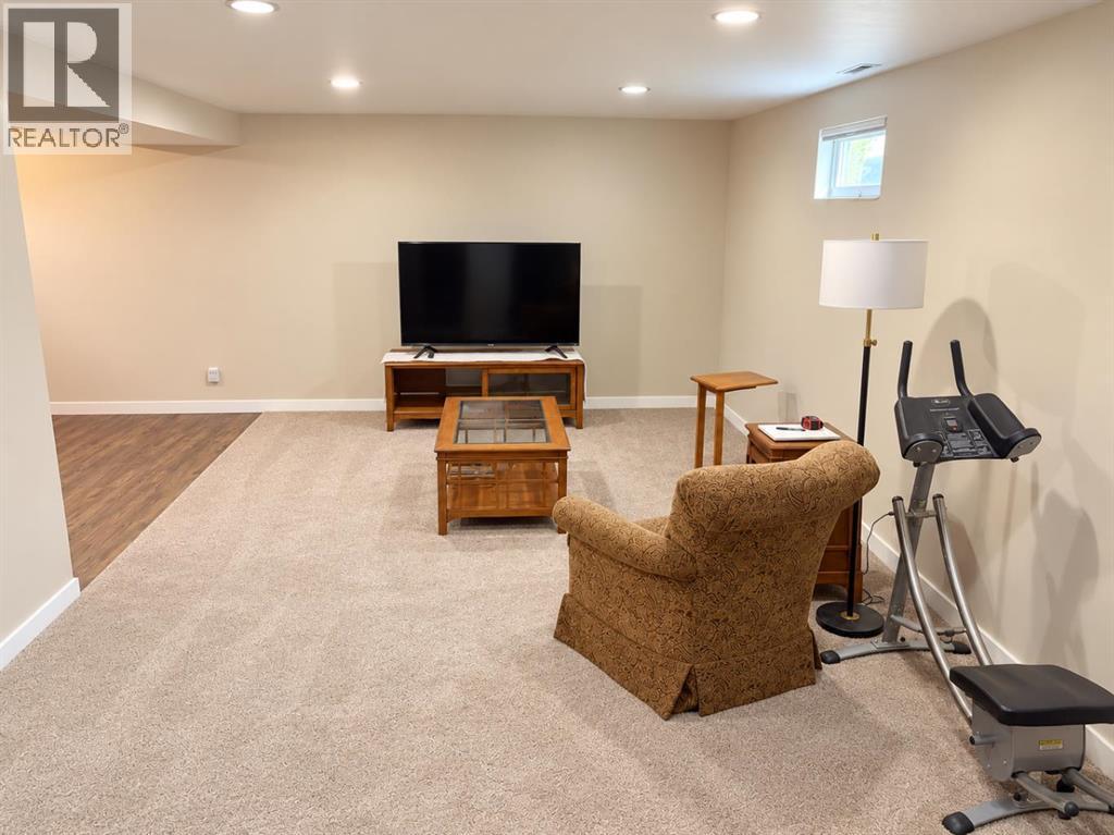 202 Berry Property Photo 18