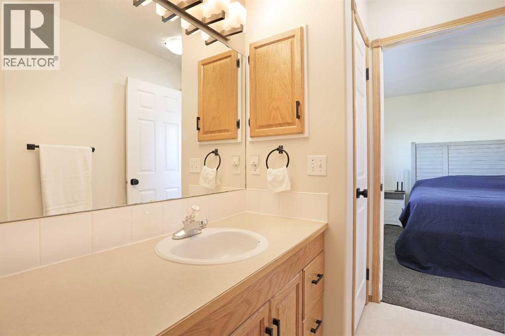 12 Upland Link Property Photo 18