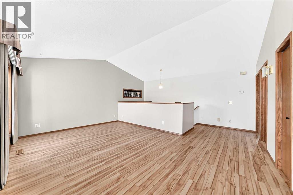 106 Elizabeth Way Se Property Photo 8