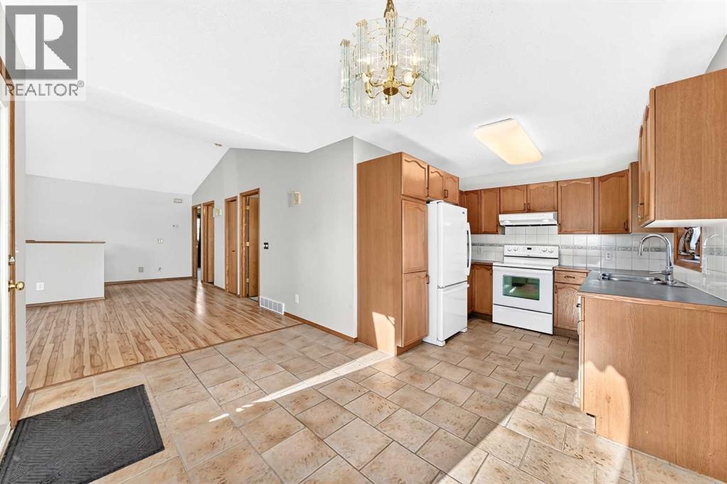 106 Elizabeth Way Se Property Photo 12