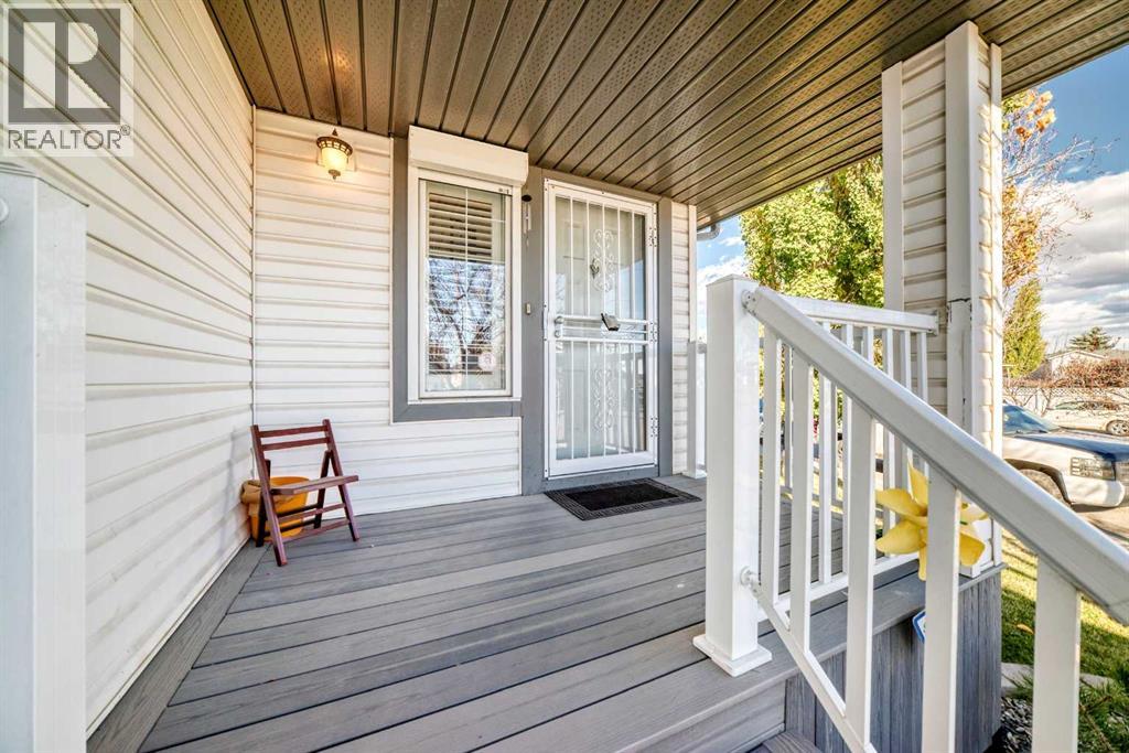 826 Applewood Drive Se Property Photo 4
