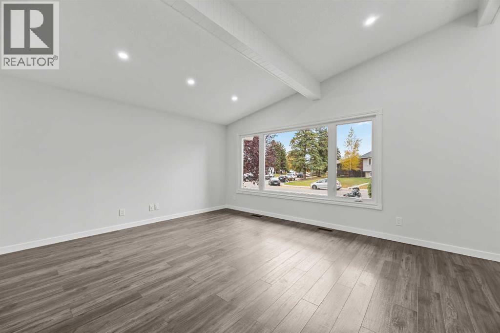 467 Queen Charlotte Road Se Property Photo 4