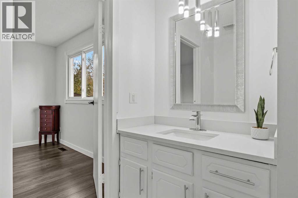 467 Queen Charlotte Road Se Property Photo 20