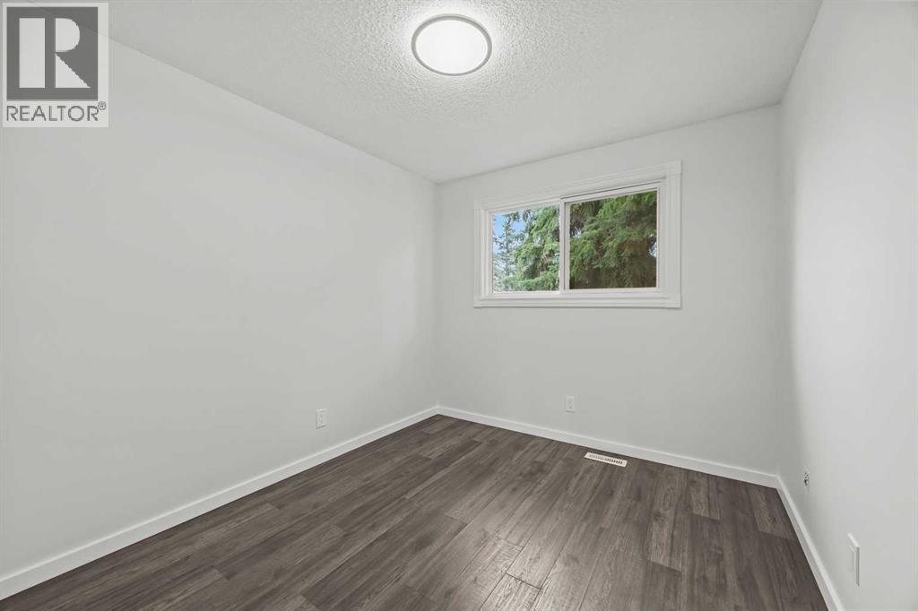 467 Queen Charlotte Road Se Property Photo 23