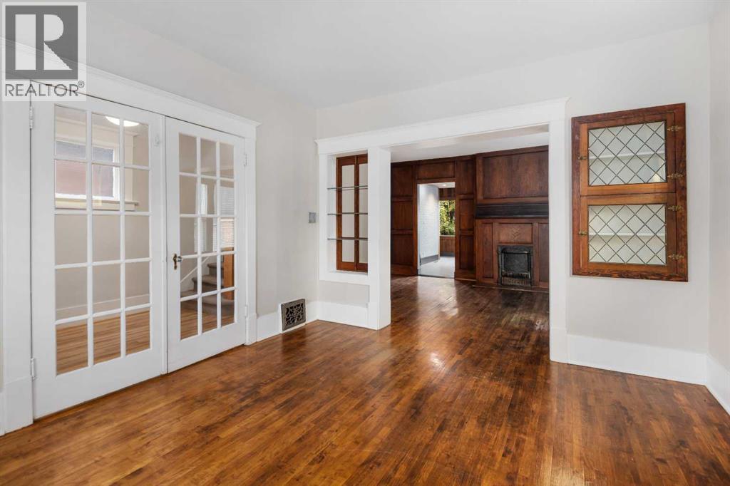 1818 18a Street Sw Property Photo 9