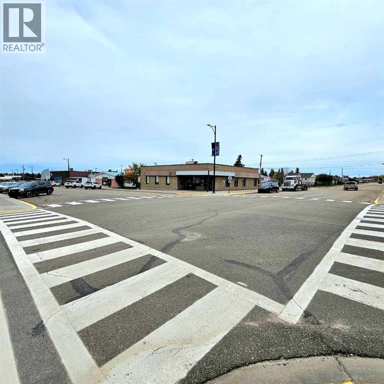 5103 3 Street Property Photo 2