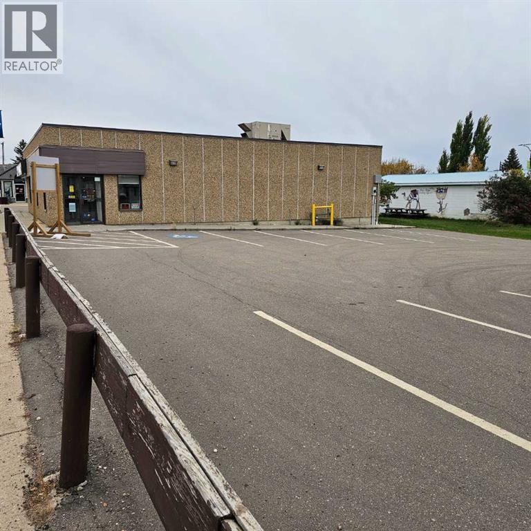 5103 3 Street Property Photo 3