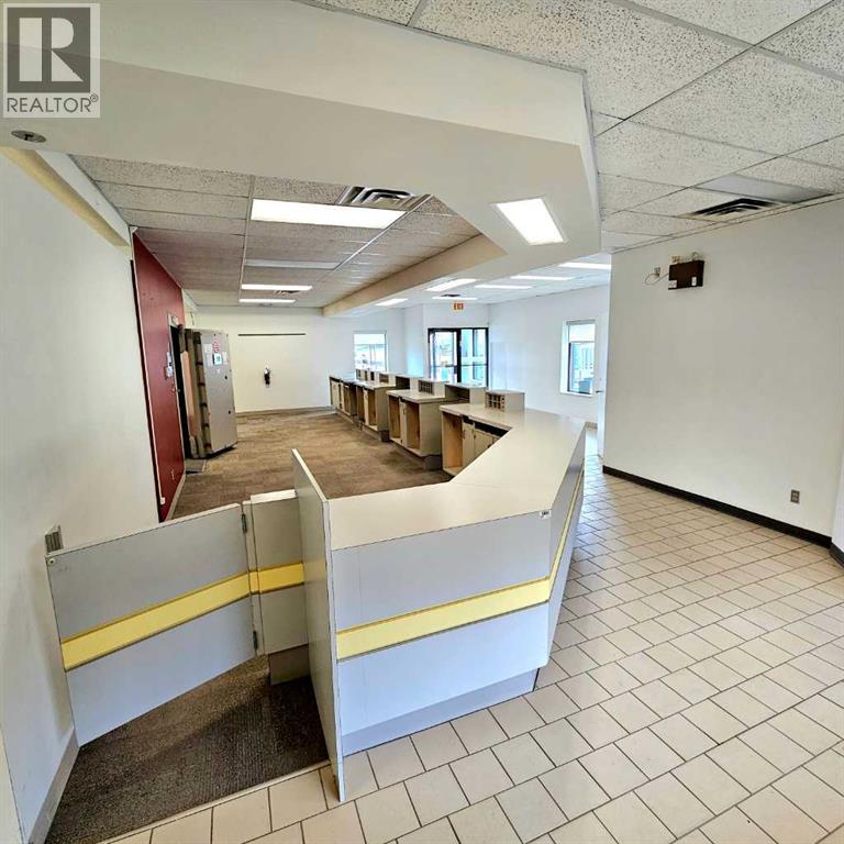5103 3 Street Property Photo 5