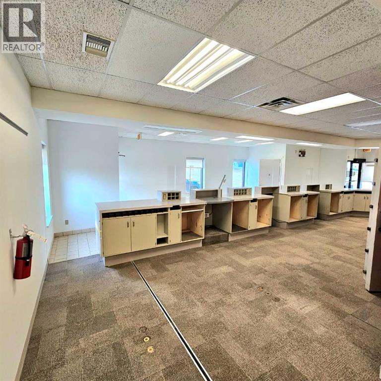 5103 3 Street Property Photo 8