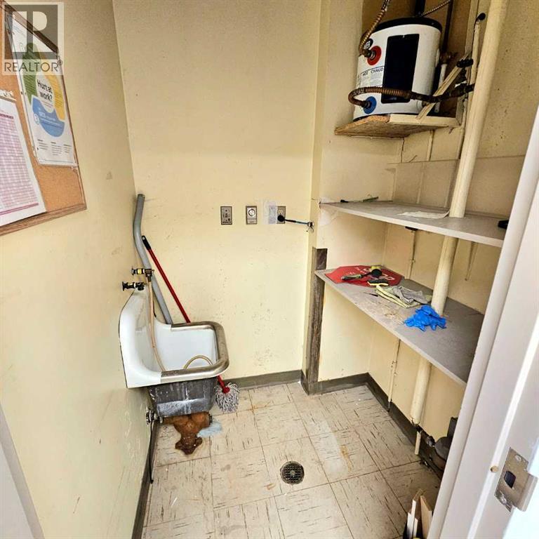 5103 3 Street Property Photo 22