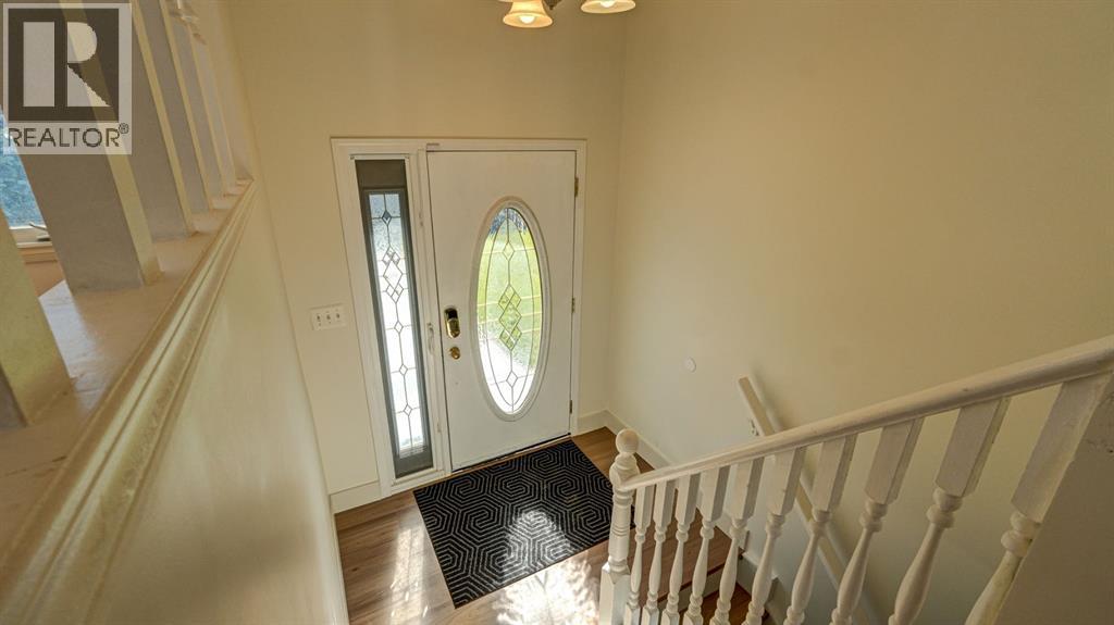 658 50a Avenue W Property Photo 7