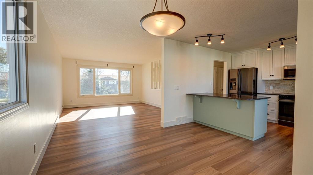 658 50a Avenue W Property Photo 13