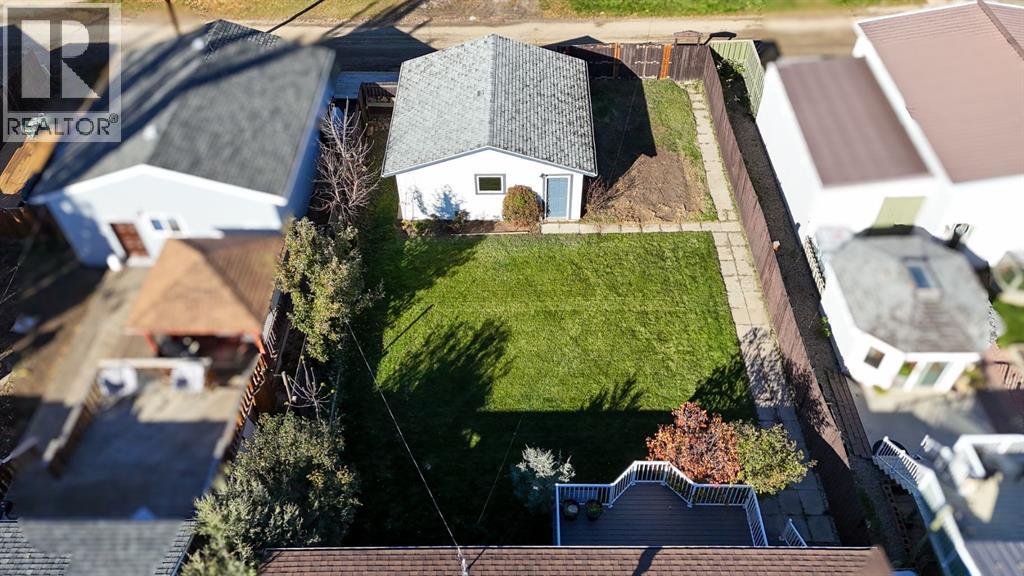 658 50a Avenue W Property Photo 39