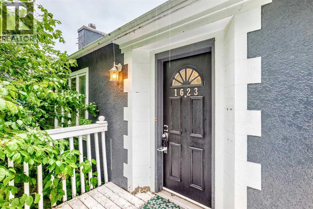 1623 6a Street Nw Property Photo 3