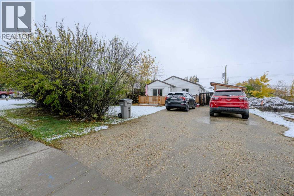9312 104 Avenue Property Photo 2