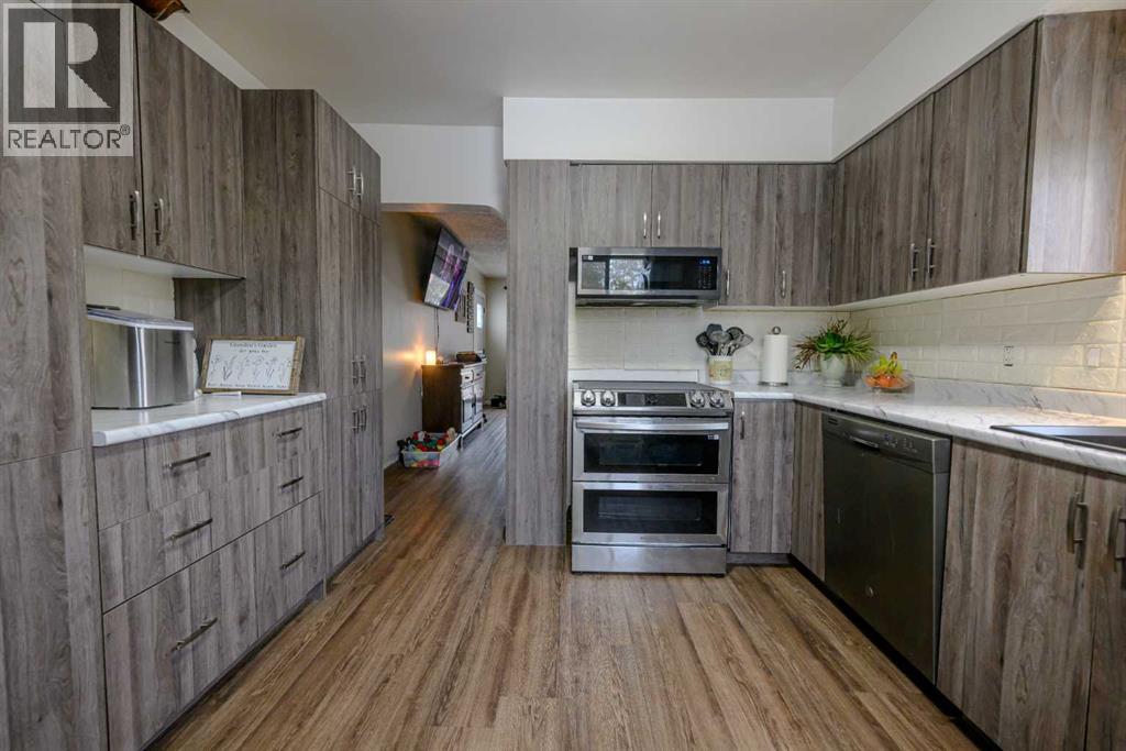 9312 104 Avenue Property Photo 6