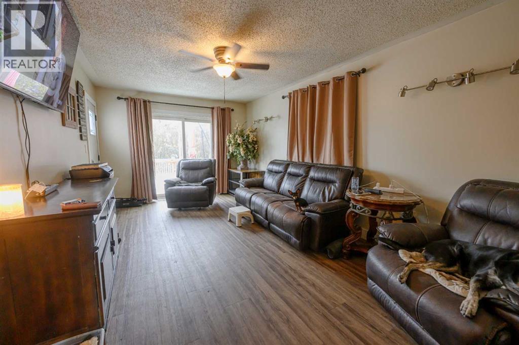 9312 104 Avenue Property Photo 7
