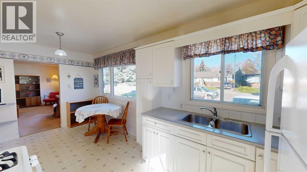 1416 18 Avenue S Property Photo 6