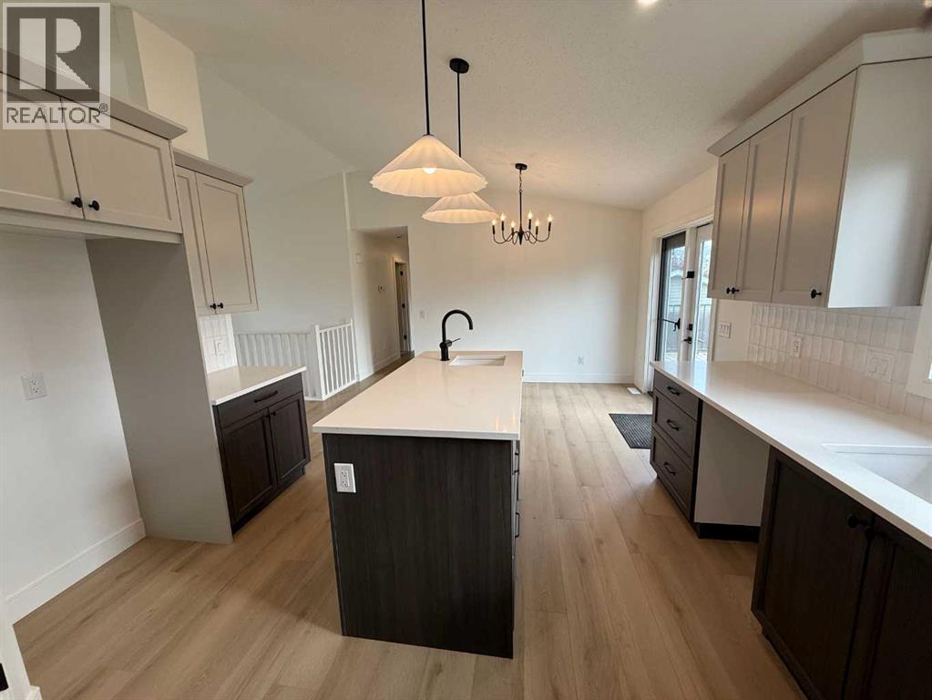 4505 53 Avenue Property Photo 15