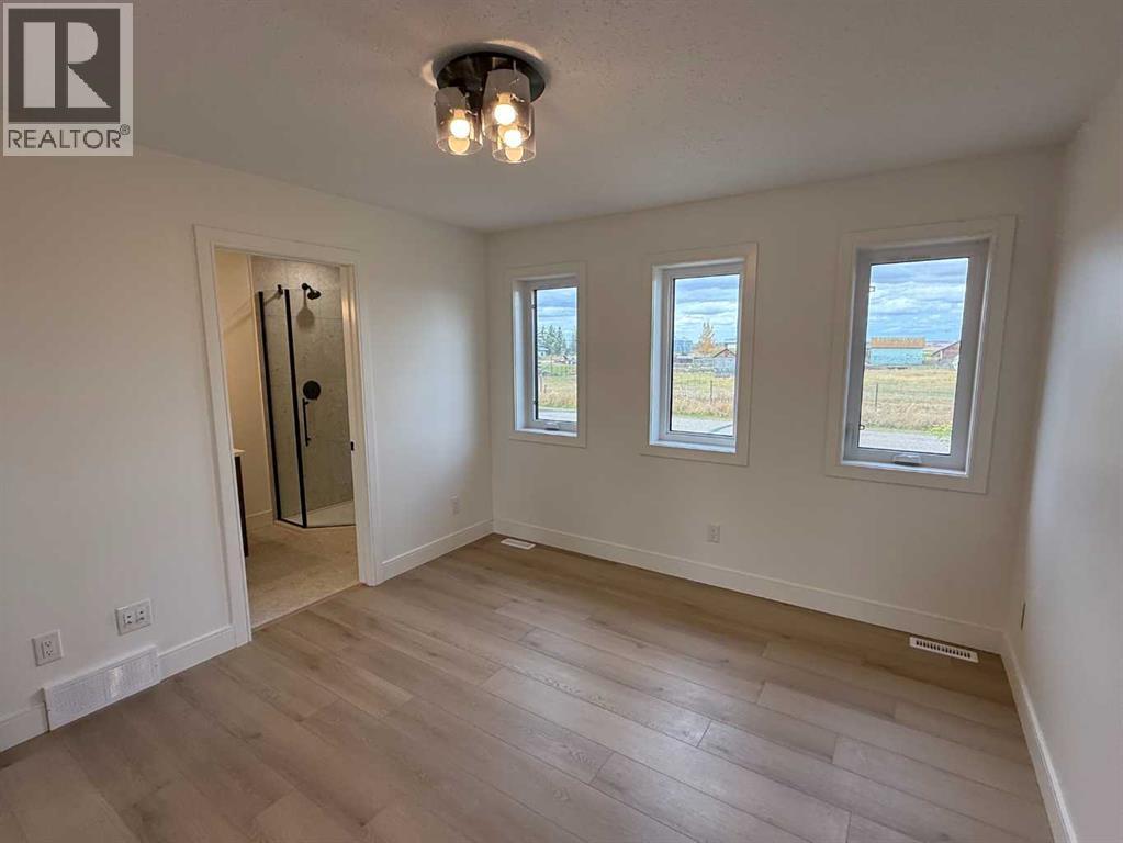 4505 53 Avenue Property Photo 20
