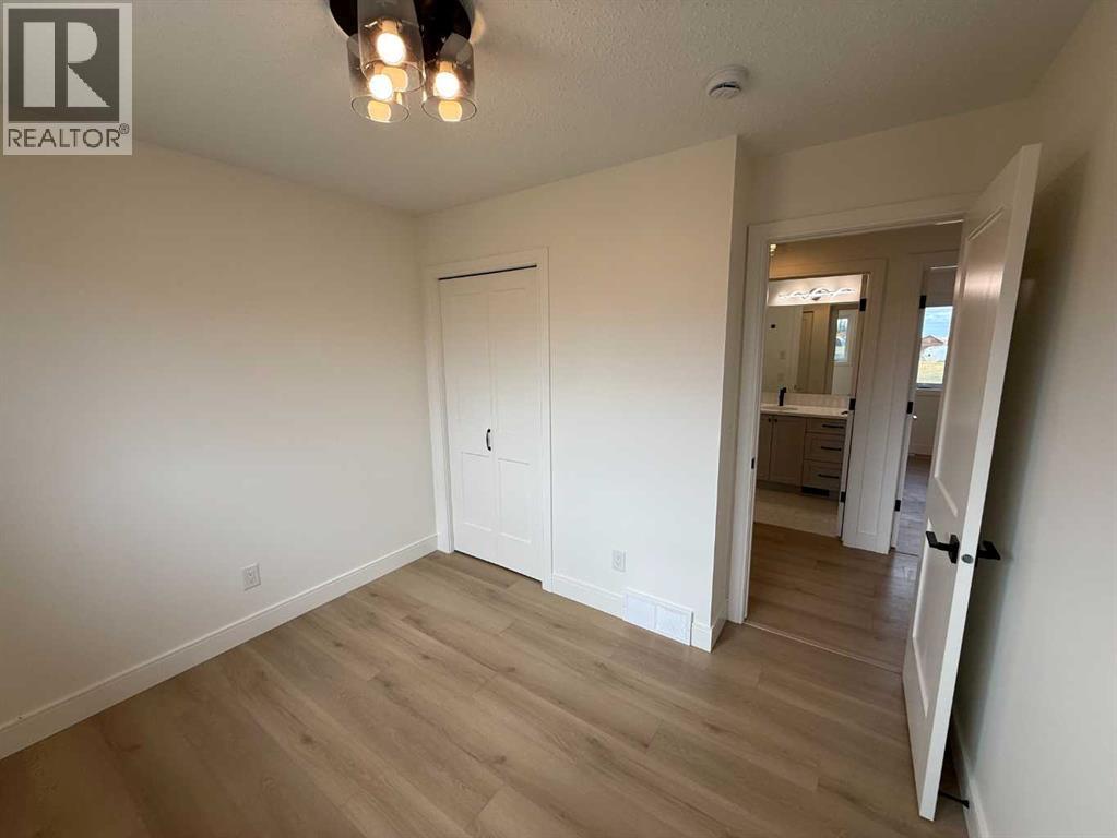 4505 53 Avenue Property Photo 25