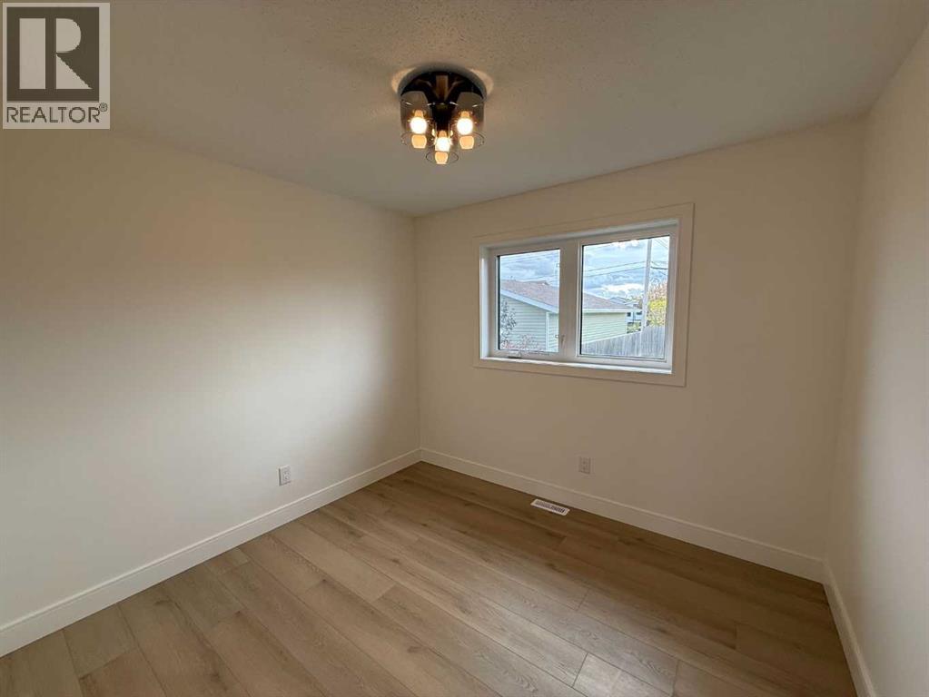 4505 53 Avenue Property Photo 28