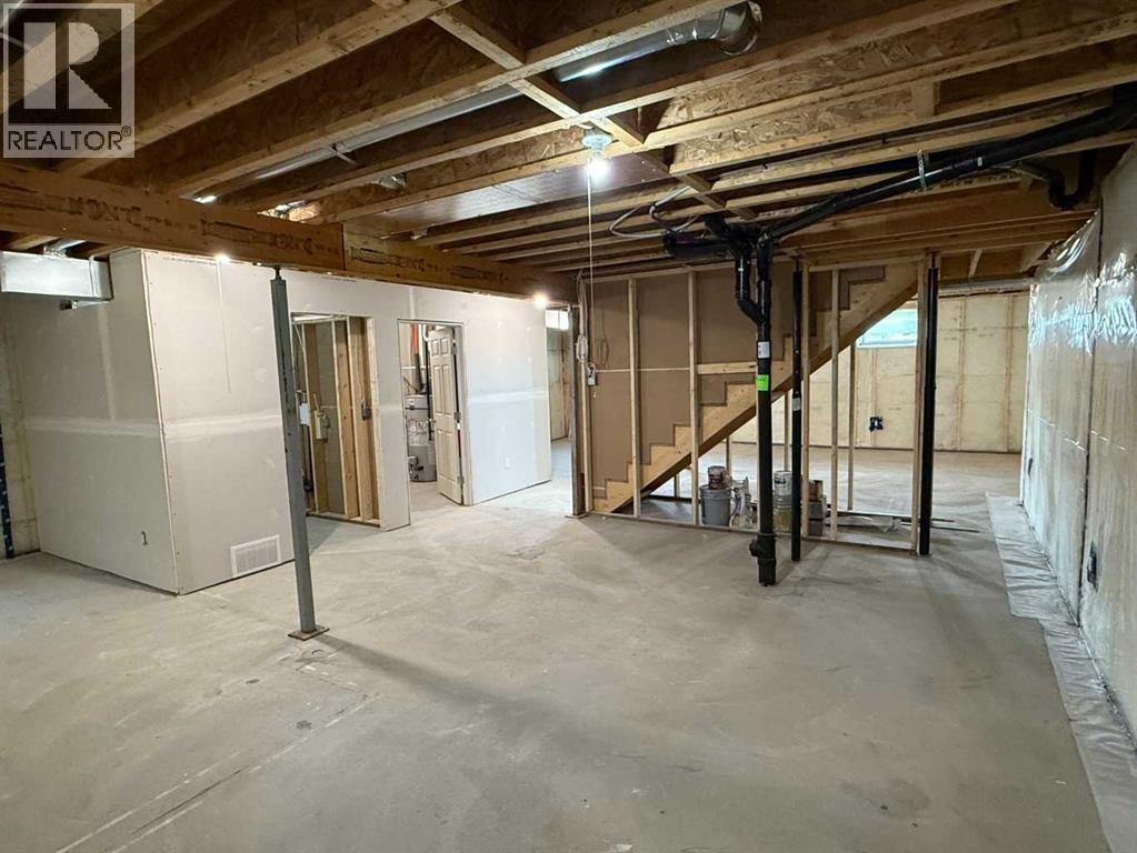 4505 53 Avenue Property Photo 39