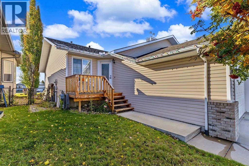 224 Hillvale Crescent Property Photo 2