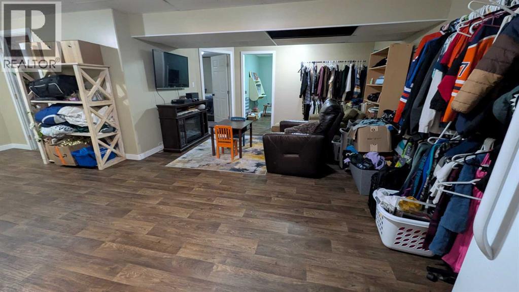 4421 74 Street Property Photo 10