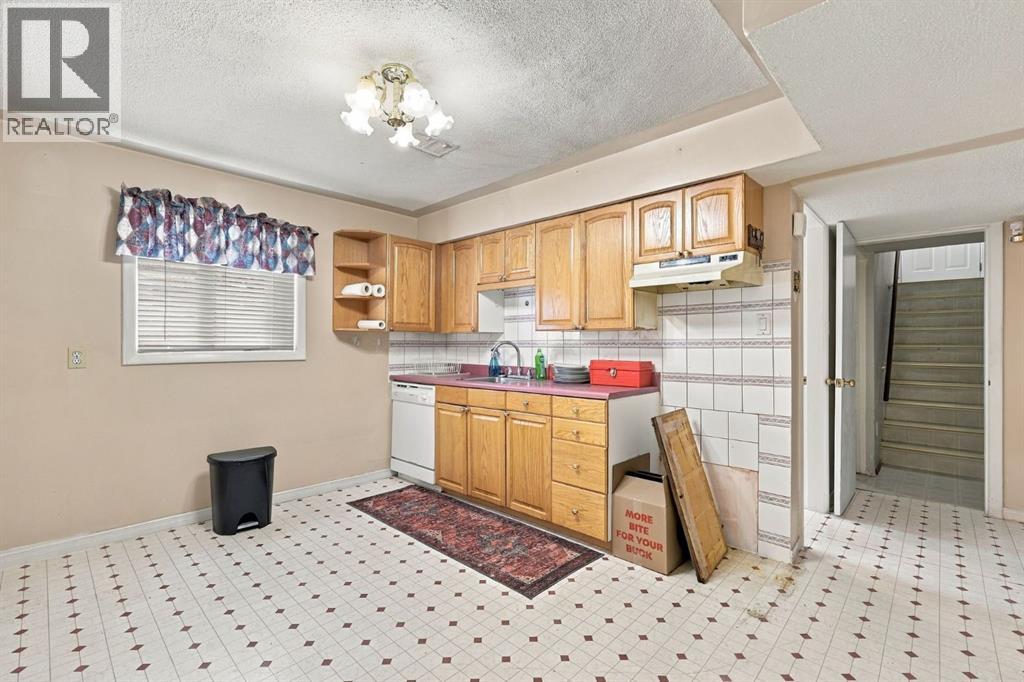 2315 22 Avenue Sw Property Photo 8